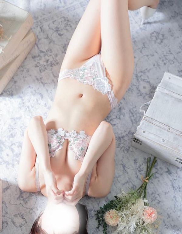 ✨奇跡の空き枠✨【最速18:30～ご案内可能♪】<br>スレンダーSS美女降臨！<br> 【そ　ら】ちゃん