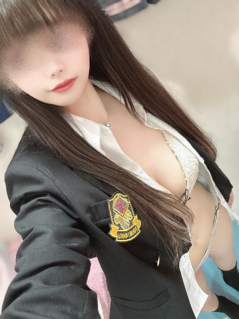 【すぐご案内可能♪】<br>”ロリ”キュートで反則レベルのFカップ美巨乳！？<br> 【む　に】ちゃん★
